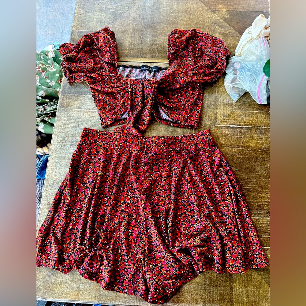 Two piece set